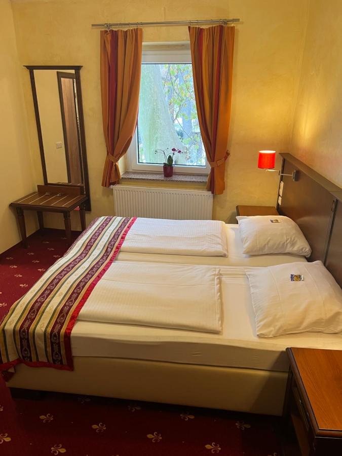 Hotel Medaillon Магдебург Екстериор снимка