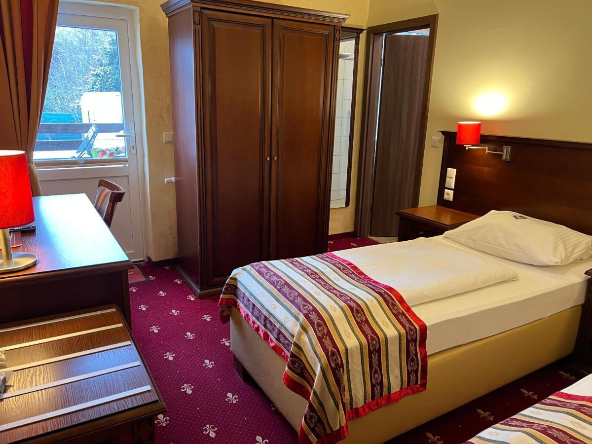 Hotel Medaillon Магдебург Екстериор снимка