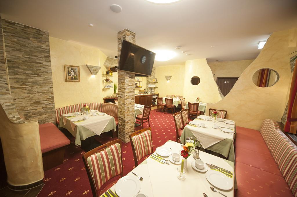 Hotel Medaillon Магдебург Екстериор снимка