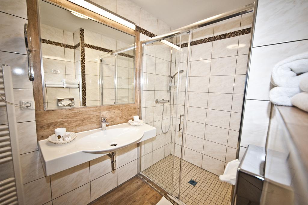 Hotel Medaillon Магдебург Екстериор снимка