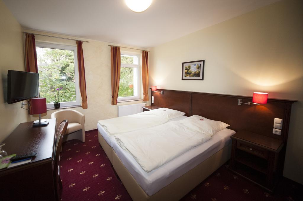 Hotel Medaillon Магдебург Екстериор снимка